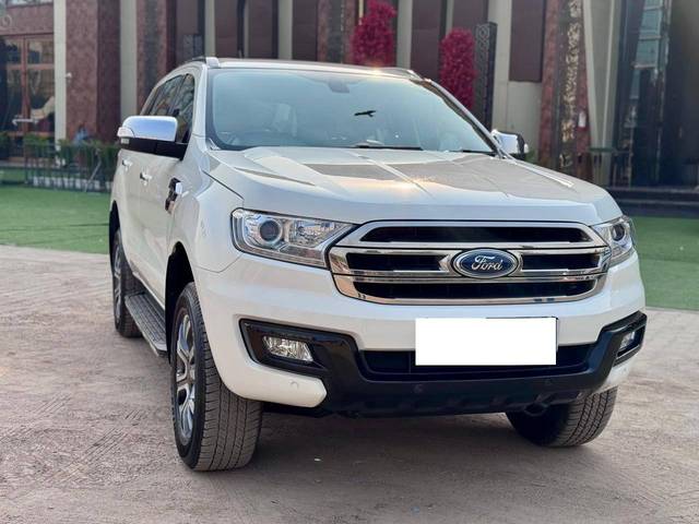 https://images10.gaadi.com/usedcar_image/4334060/original/processed_ca8ba4920661a322ba8da22a769d5ab0.jpg?imwidth=6400