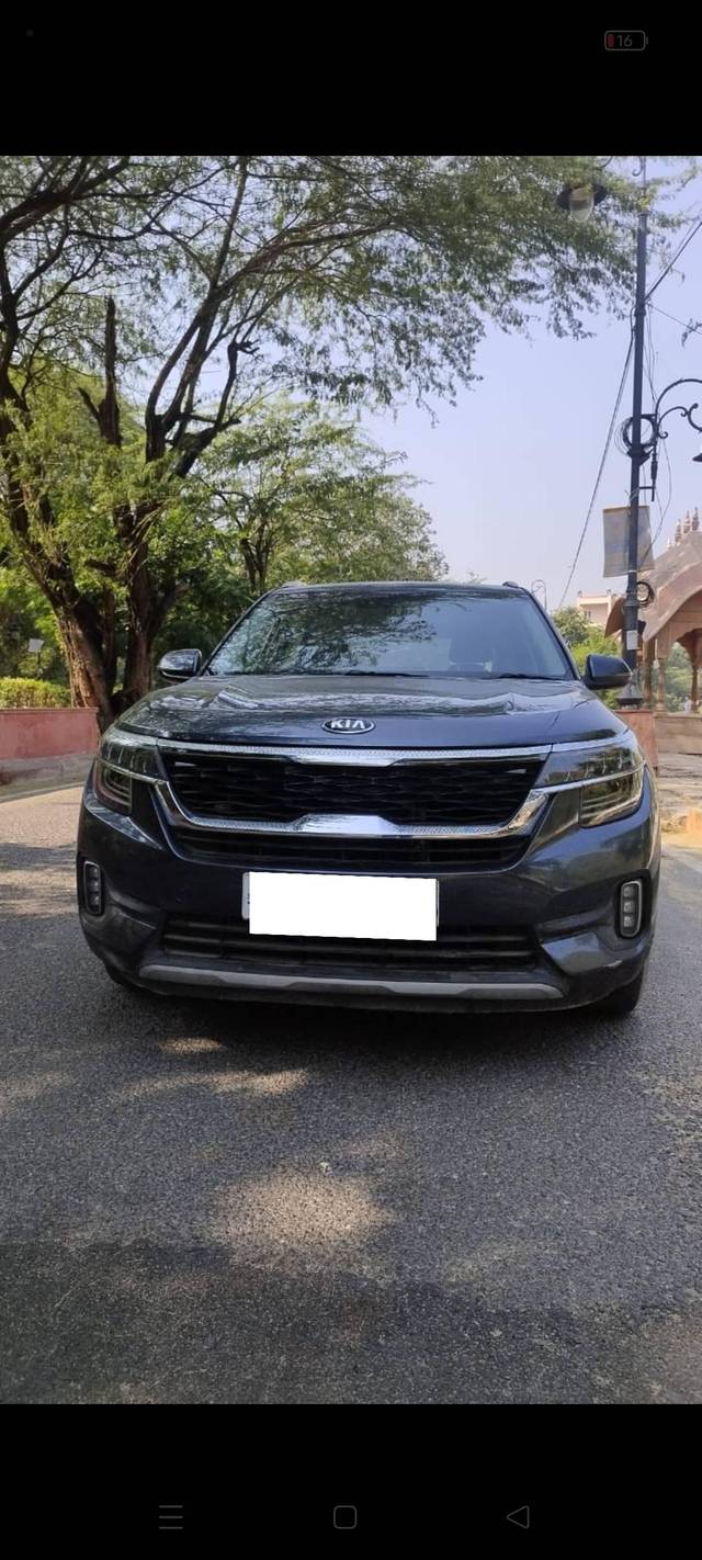 https://images10.gaadi.com/usedcar_image/4334082/original/processed_1ab35177ec4311e61be79b2a695bfaee.jpg?imwidth=6402