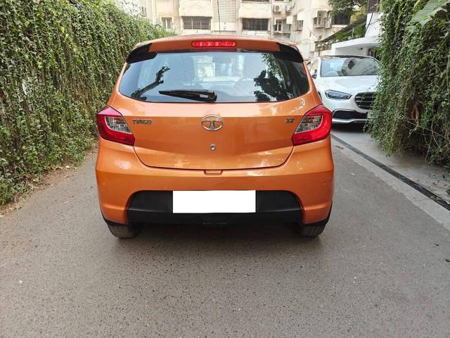 https://images10.gaadi.com/usedcar_image/4334109/original/processed_8145cba9dfd4786686f070077ab921fe.jpg?imwidth=6401