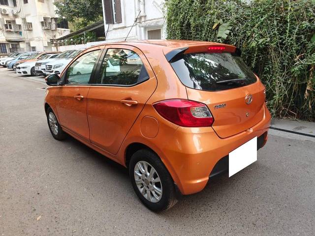 https://images10.gaadi.com/usedcar_image/4334109/original/processed_87e7e3341c2a078d776d63ca0bcf01db.jpg?imwidth=6402