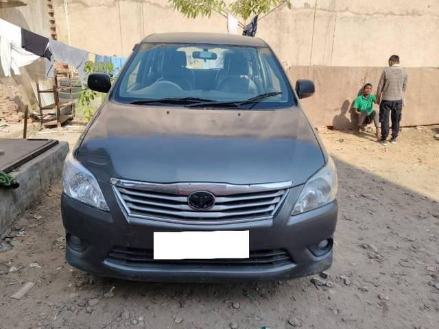 https://images10.gaadi.com/usedcar_image/4334298/original/processed_0cb363ee-8d7a-4fd5-adf1-2327a81c4fc6.jpeg?imwidth=6402