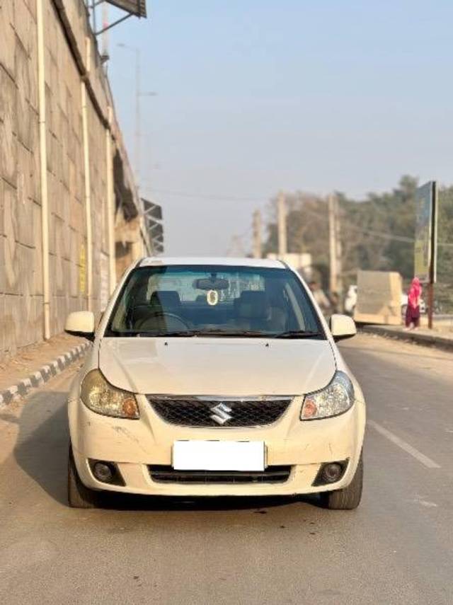 https://images10.gaadi.com/usedcar_image/4334438/original/processed_76ea9f37-fb1b-451a-9c31-2c14c020660f.jpeg?imwidth=6400