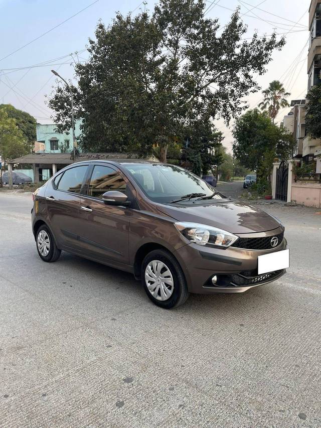 https://images10.gaadi.com/usedcar_image/4334447/original/processed_d9455962932f121b6ef7006a9c7edfd6.jpg?imwidth=6400