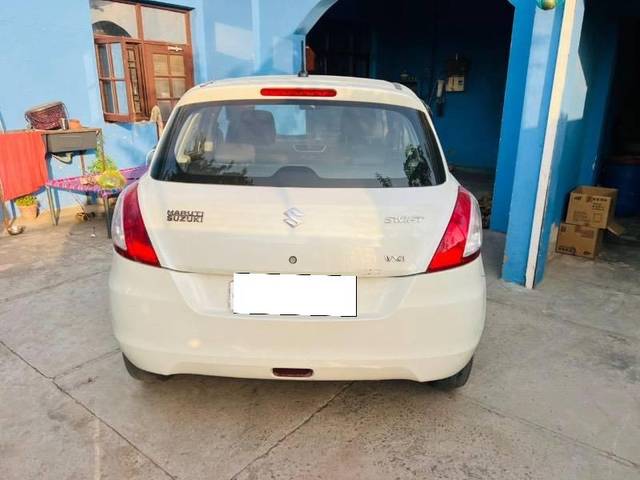 https://images10.gaadi.com/usedcar_image/4334483/original/processed_4accbcd9-6146-433d-b15f-f867ba30d1a9.jpeg?imwidth=6401