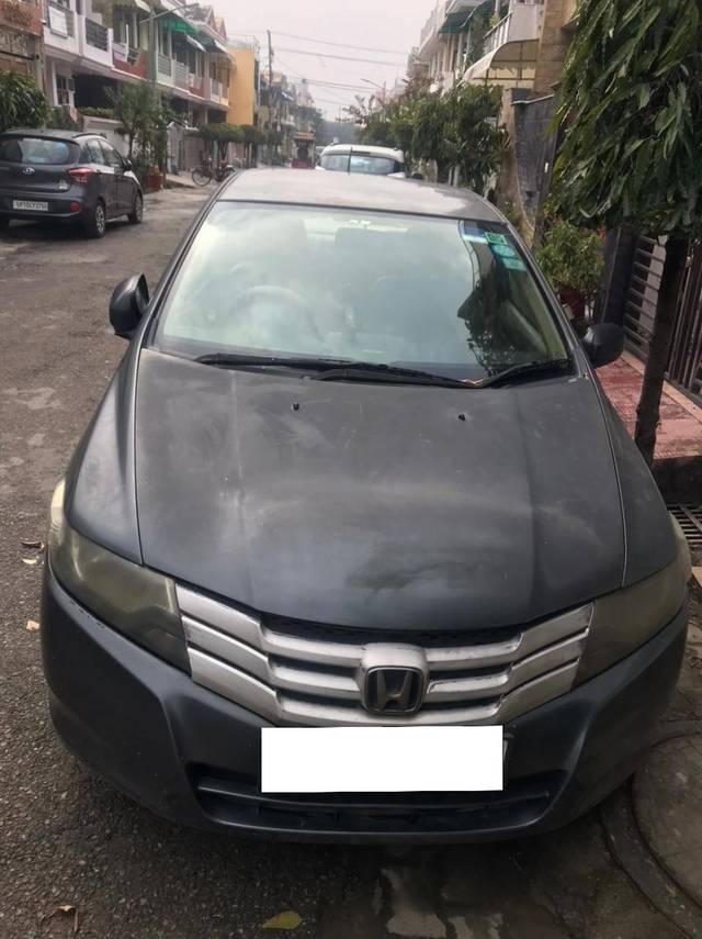 https://images10.gaadi.com/usedcar_image/4334517/original/processed_a35ca687-f899-42a8-9671-8e8bfe7a1af2.jpeg?imwidth=6400