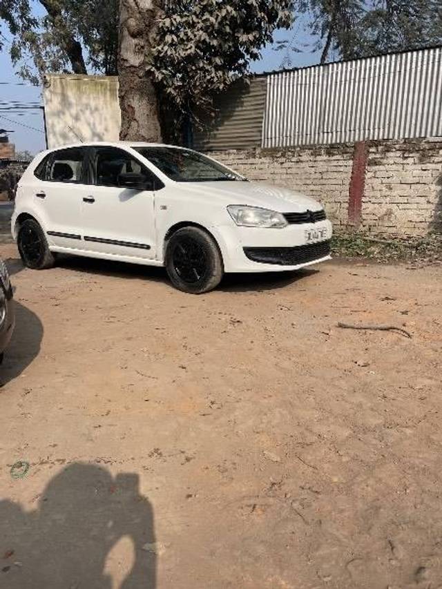 https://images10.gaadi.com/usedcar_image/4334624/original/processed_d4feef83-4045-440a-9463-3c9483e2eb17.jpeg?imwidth=6400