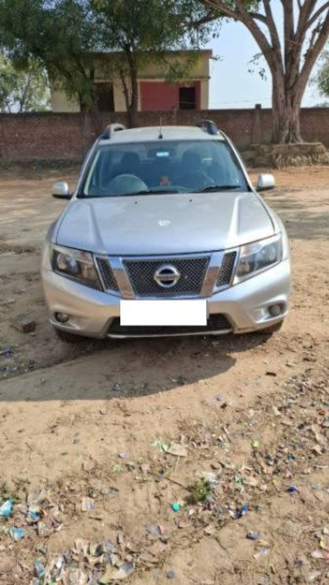 https://images10.gaadi.com/usedcar_image/4334765/original/processed_8c710c49-331b-4b4a-beeb-985e165185cc.jpg?imwidth=6400