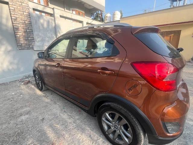 https://images10.gaadi.com/usedcar_image/4334790/original/processed_20409d6a-ab03-45f7-be2c-1bc3d29ba634.jpeg?imwidth=6401