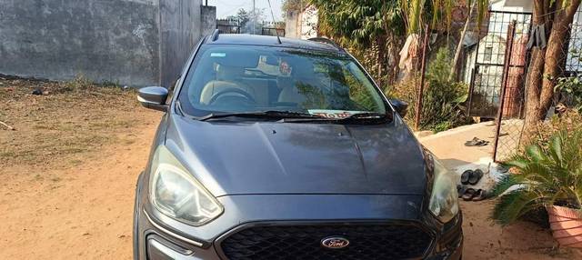 https://images10.gaadi.com/usedcar_image/4334819/original/processed_7284fc5a-adcb-499b-8ec7-0e5eb637ddb9.jpg?imwidth=6402