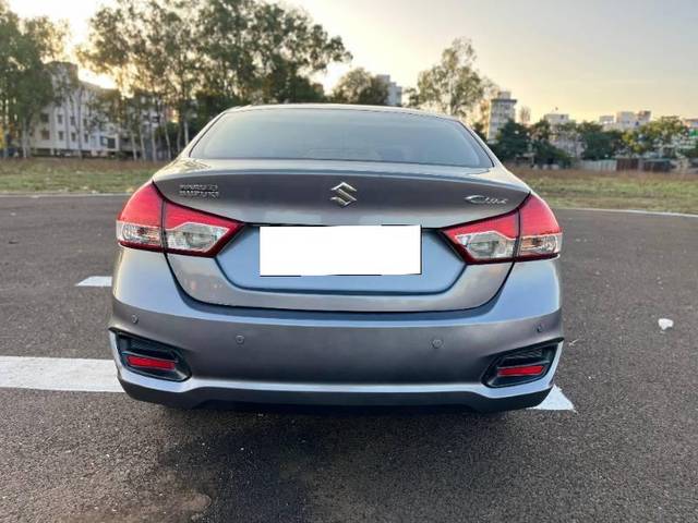 https://images10.gaadi.com/usedcar_image/4334825/original/processed_3629dd69-f492-4a02-8b72-d79b1be30478.jpg?imwidth=6402