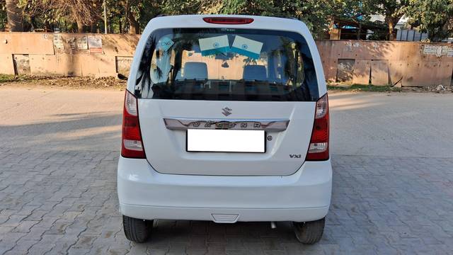 https://images10.gaadi.com/usedcar_image/4334856/original/processed_9167243df40878554b252e532fce2629.jpg?imwidth=6402