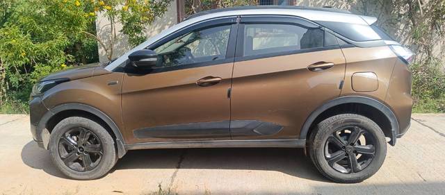 https://images10.gaadi.com/usedcar_image/4334897/original/9308d2b19956112938f2ed02a2820c86.jpg?imwidth=6402