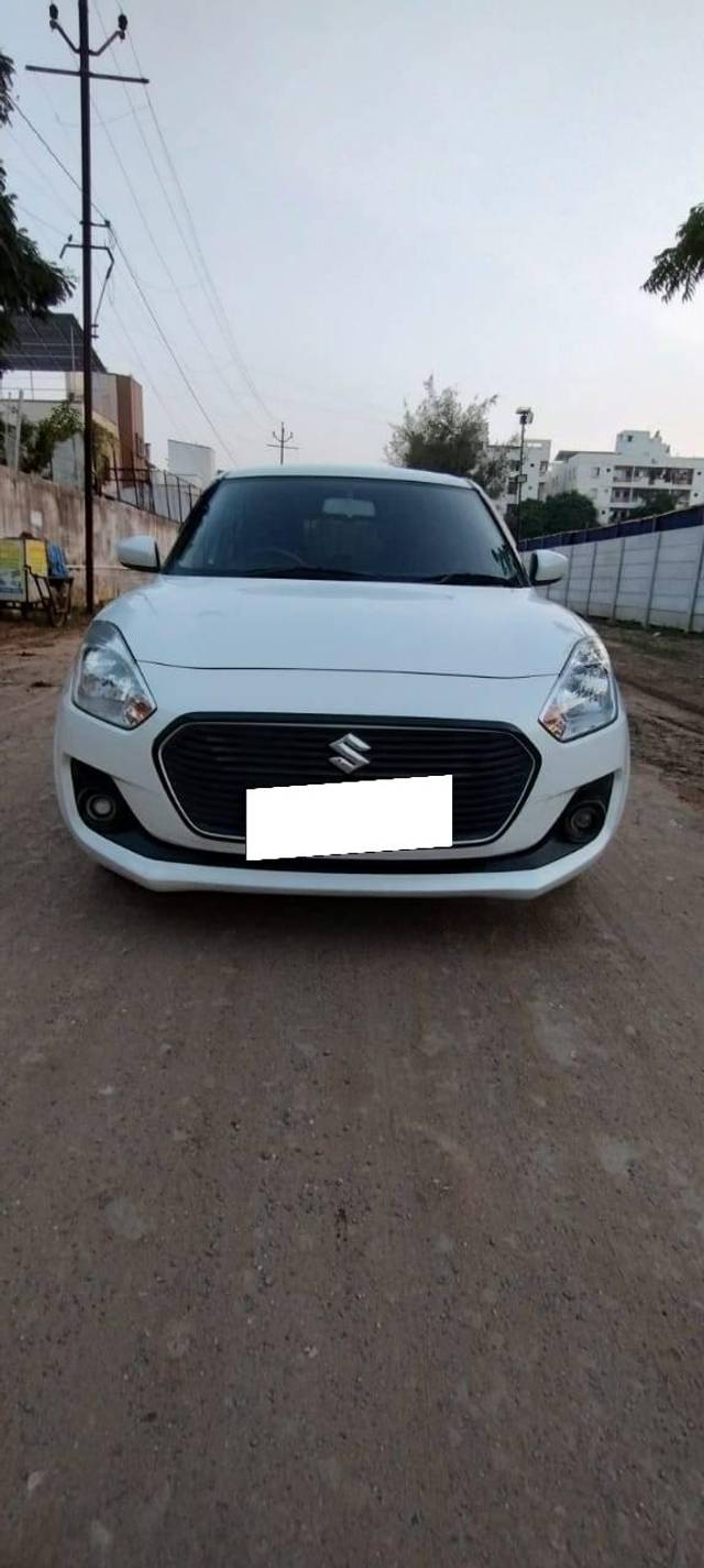 https://images10.gaadi.com/usedcar_image/4334910/original/processed_b0f0c48bef3e282179b47e36bcf90b04.jpg?imwidth=6400