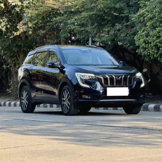 Mahindra XUV700 Mahindra XUV700 AX7 AT BSVI