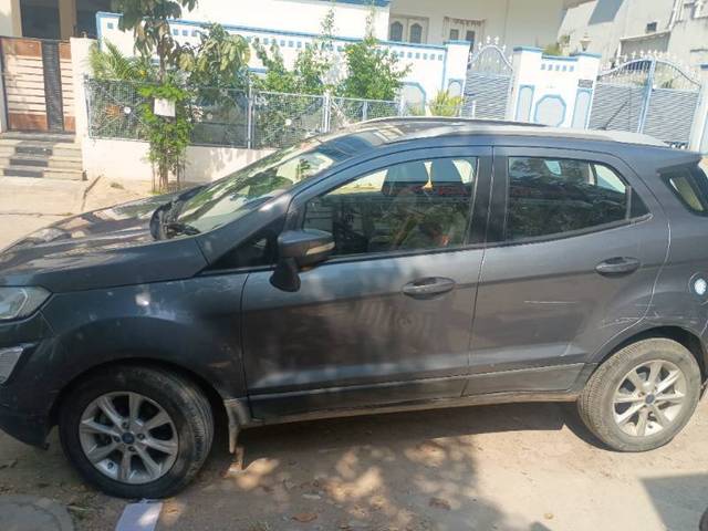 https://images10.gaadi.com/usedcar_image/4335151/original/fecfc731ae6ee9ad5ab07bc87ac93b50.jpg?imwidth=6402