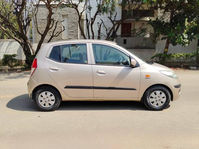 https://images10.gaadi.com/usedcar_image/4335154/original/processed_883712df30bb884ae08bf28563d4f186.jpg?imwidth=6401