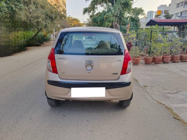 https://images10.gaadi.com/usedcar_image/4335154/original/processed_d89b5bf745da7c1fbe819bc0d4a4fdea.jpg?imwidth=6401