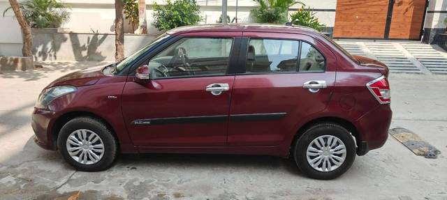 https://images10.gaadi.com/usedcar_image/4335176/original/processed_ef0ba6b0709b5145152bd2809f42eb9c.jpg?imwidth=6402