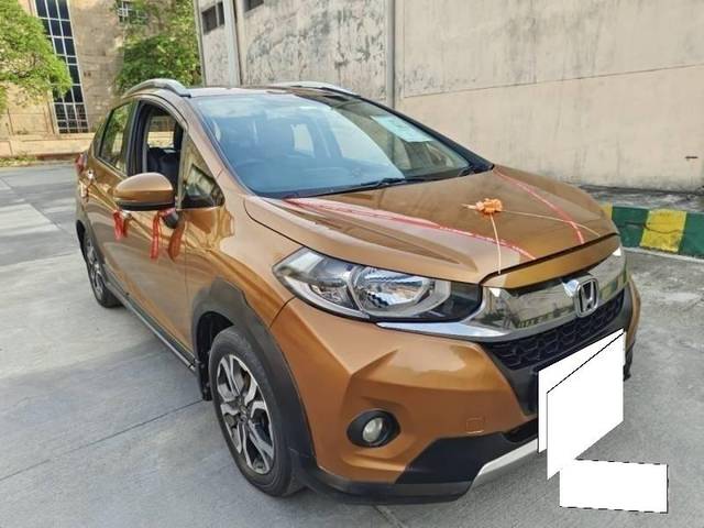 https://images10.gaadi.com/usedcar_image/4335199/original/processed_b58250c9bd44e265e8211b5ffe215321.jpg?imwidth=6400