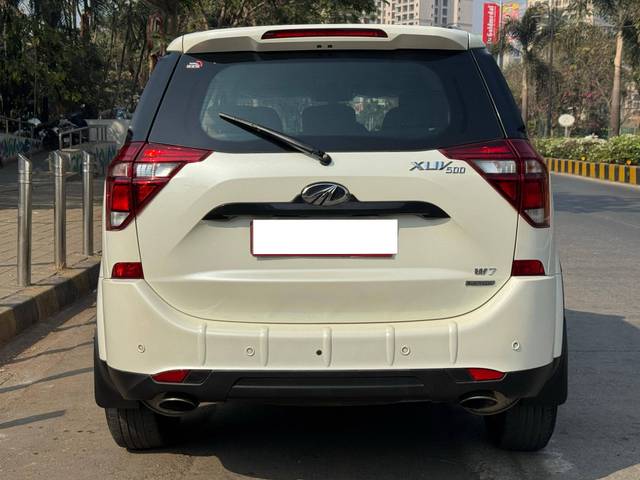 https://images10.gaadi.com/usedcar_image/4335242/original/processed_54108b1f4c22143fade51beed0f0b856.jpg?imwidth=6401