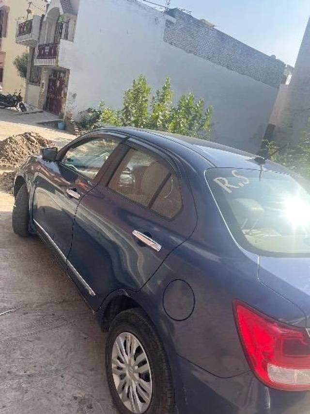 https://images10.gaadi.com/usedcar_image/4335295/original/processed_bbe7eae8-4d22-4cef-94b1-5136235a94f0.jpg?imwidth=6402