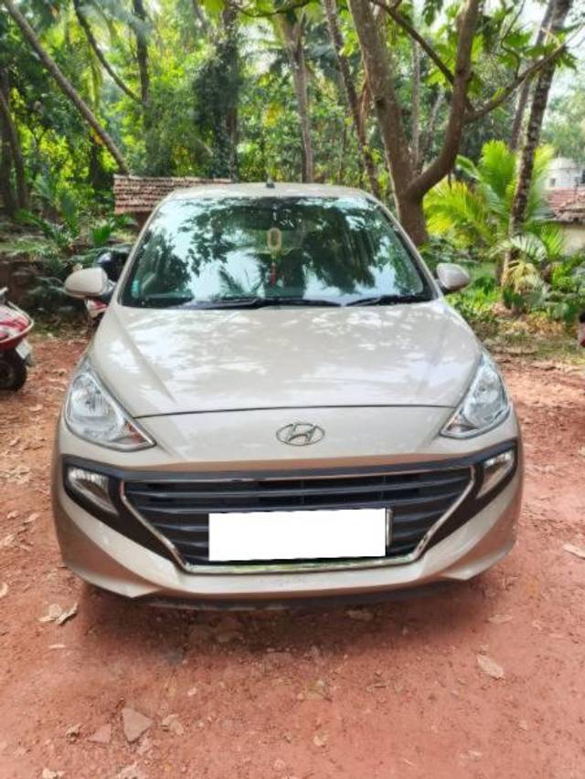 https://images10.gaadi.com/usedcar_image/4335429/original/processed_201206dd-4446-4943-b6df-b5f196d3c9c3.jpg?imwidth=6400