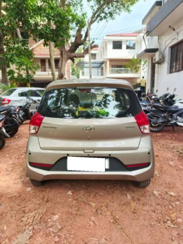 https://images10.gaadi.com/usedcar_image/4335429/original/processed_2538bebc-6515-4dc1-b473-8a378991f342.jpg?imwidth=6402