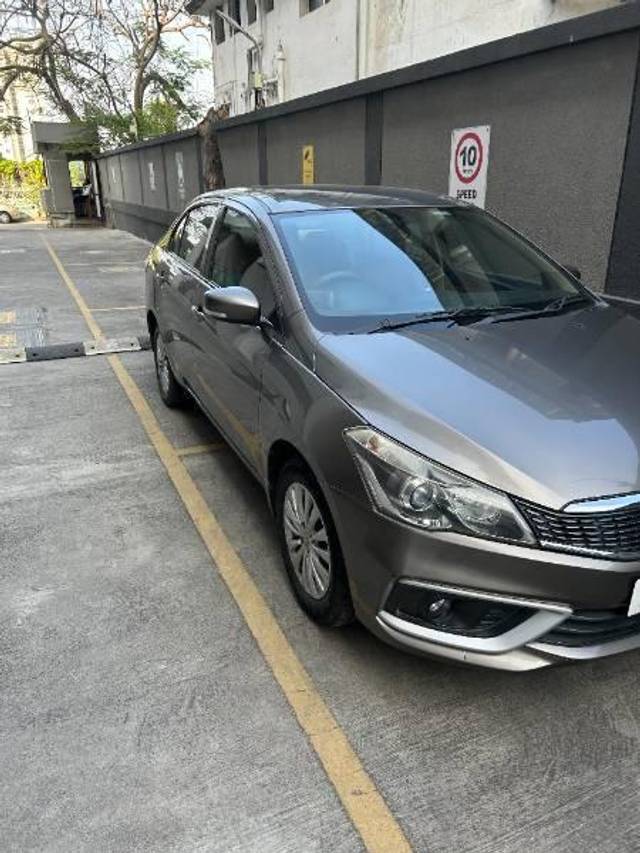 https://images10.gaadi.com/usedcar_image/4335457/original/processed_ed2b07c1-5837-40a6-b2d9-c8a73cd3ae4c.jpg?imwidth=6400