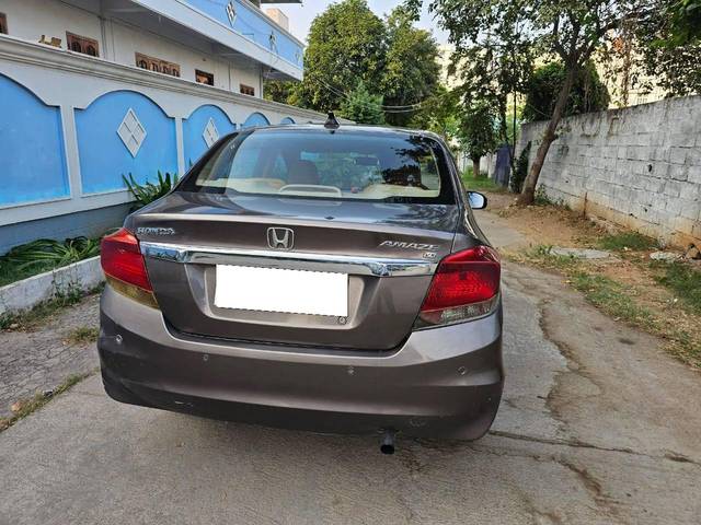 https://images10.gaadi.com/usedcar_image/4335535/original/processed_f31497dac8b82dc0d83ffe8a89e21a76.jpg?imwidth=6401