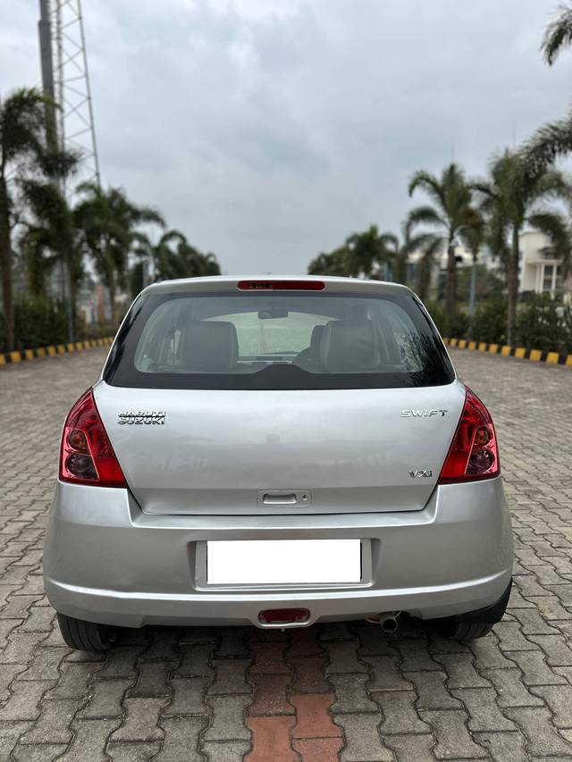 https://images10.gaadi.com/usedcar_image/4335554/original/processed_3047d531af913bb782ede862e26a3847.jpg?imwidth=6402