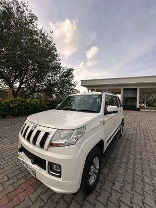 Mahindra TUV 300 2015-2019 Mahindra TUV 300 T8