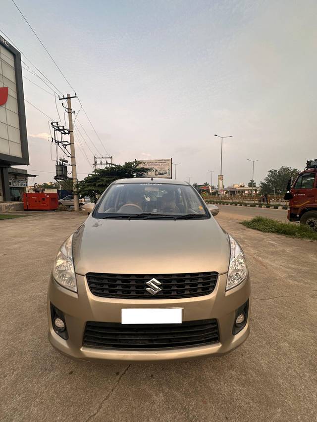 https://images10.gaadi.com/usedcar_image/4335681/original/processed_f5398e502921f9090cd443a4a01b0093.jpg?imwidth=6402