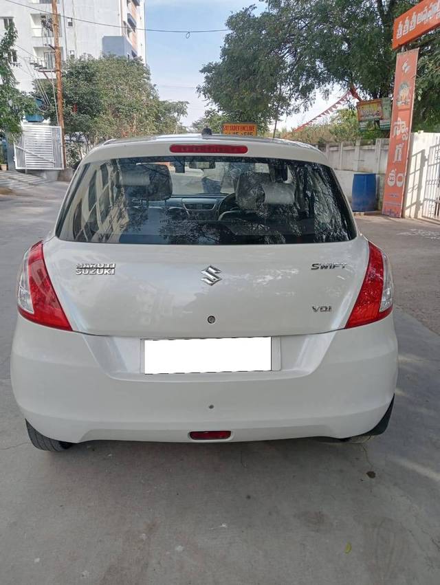 https://images10.gaadi.com/usedcar_image/4335801/original/processed_dd2fc0d33172e20ed1a8f957d6d6e69c.jpg?imwidth=6401