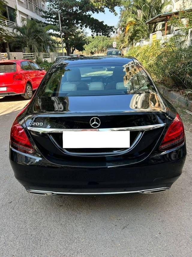 https://images10.gaadi.com/usedcar_image/4335820/original/processed_bb5d1f0b4d0cca82da0dfc2bafb05cc8.jpg?imwidth=6401