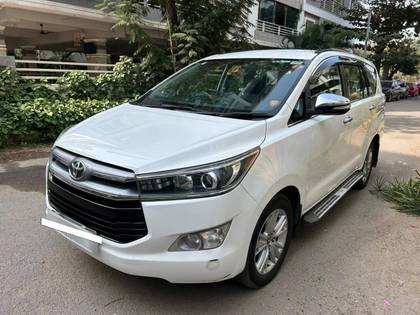 Toyota Innova Crysta 2.7 VX MT BSIV Toyota Innova Crysta 2.7 VX MT BSIV
