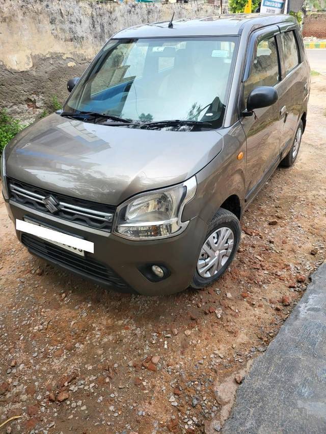 https://images10.gaadi.com/usedcar_image/4335842/original/processed_90fd1740407b7f5a476707b2a83482cd.jpg?imwidth=6400