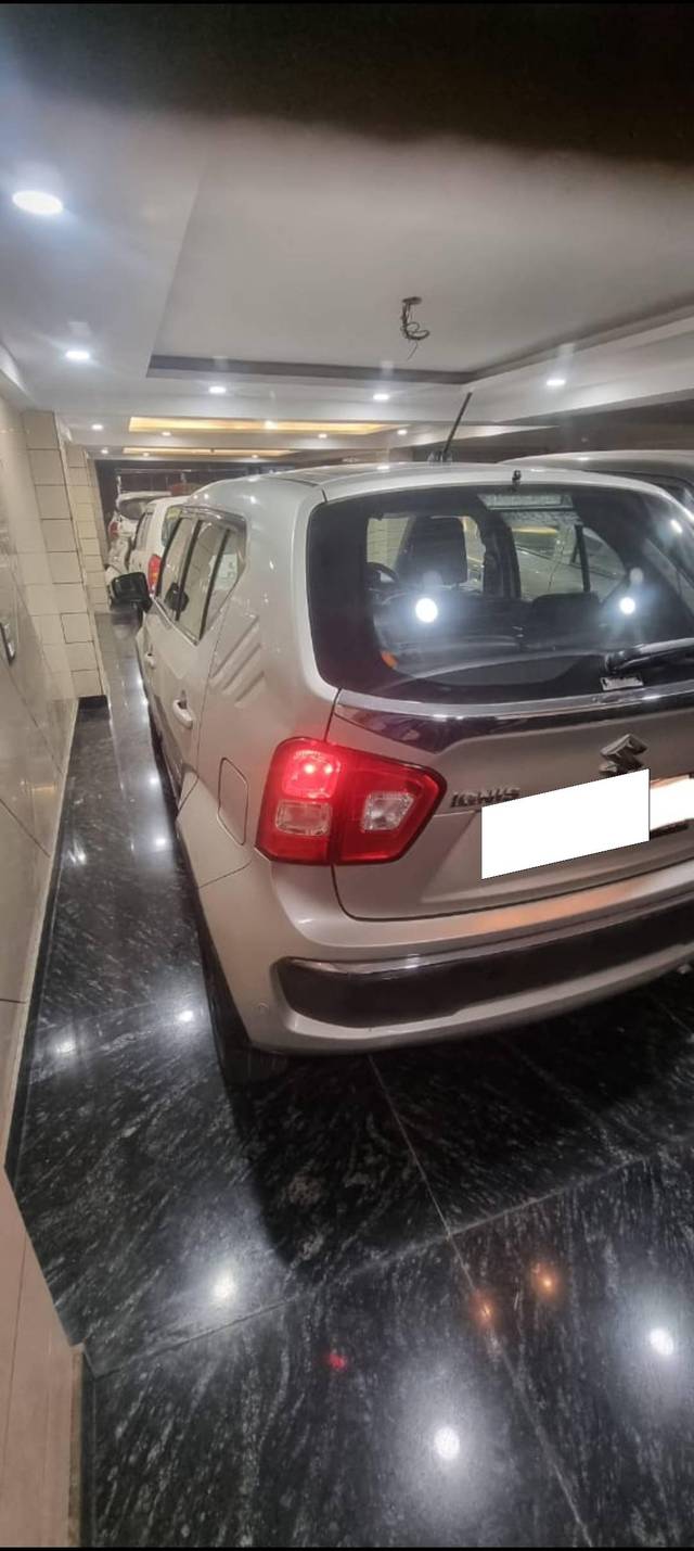 https://images10.gaadi.com/usedcar_image/4335874/original/processed_074aed5a15fa2aa4bab89fb26b28df52.jpg?imwidth=6401