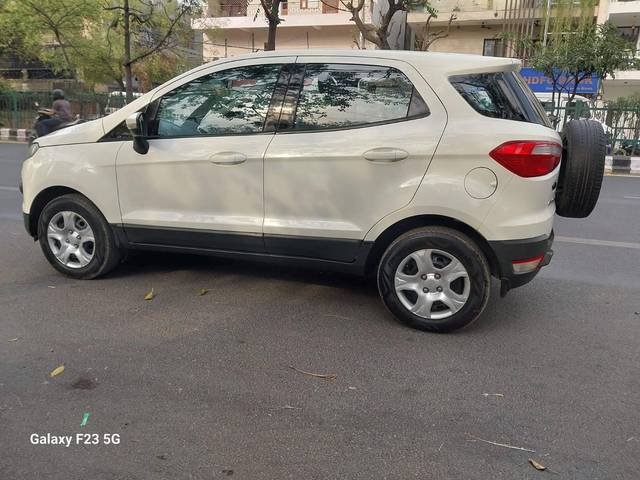 https://images10.gaadi.com/usedcar_image/4335923/original/processed_672bd72b0d47532bc2e15c4e76250388.jpg?imwidth=6402