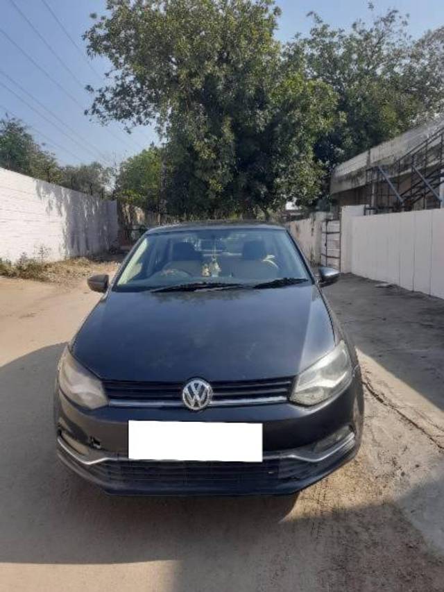 https://images10.gaadi.com/usedcar_image/4335979/original/processed_c7f27ad9-e545-4883-8191-17930912abc7.jpg?imwidth=6402