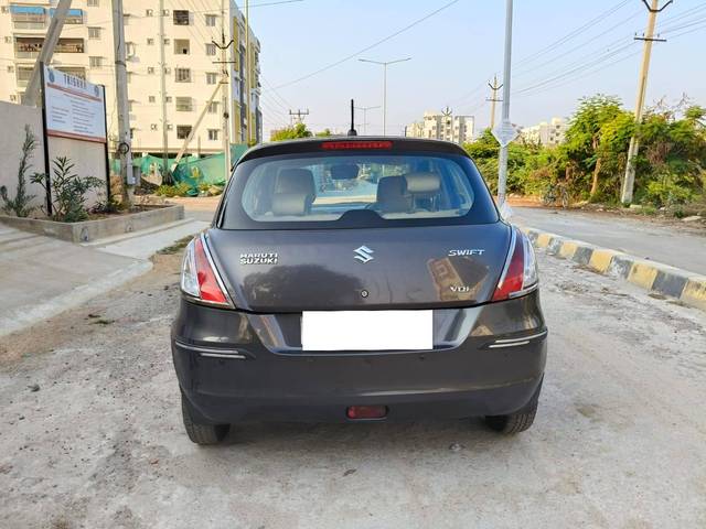 https://images10.gaadi.com/usedcar_image/4336028/original/processed_8fc0b9e6610e9cf1541b22859c7ad5e2.jpg?imwidth=6401