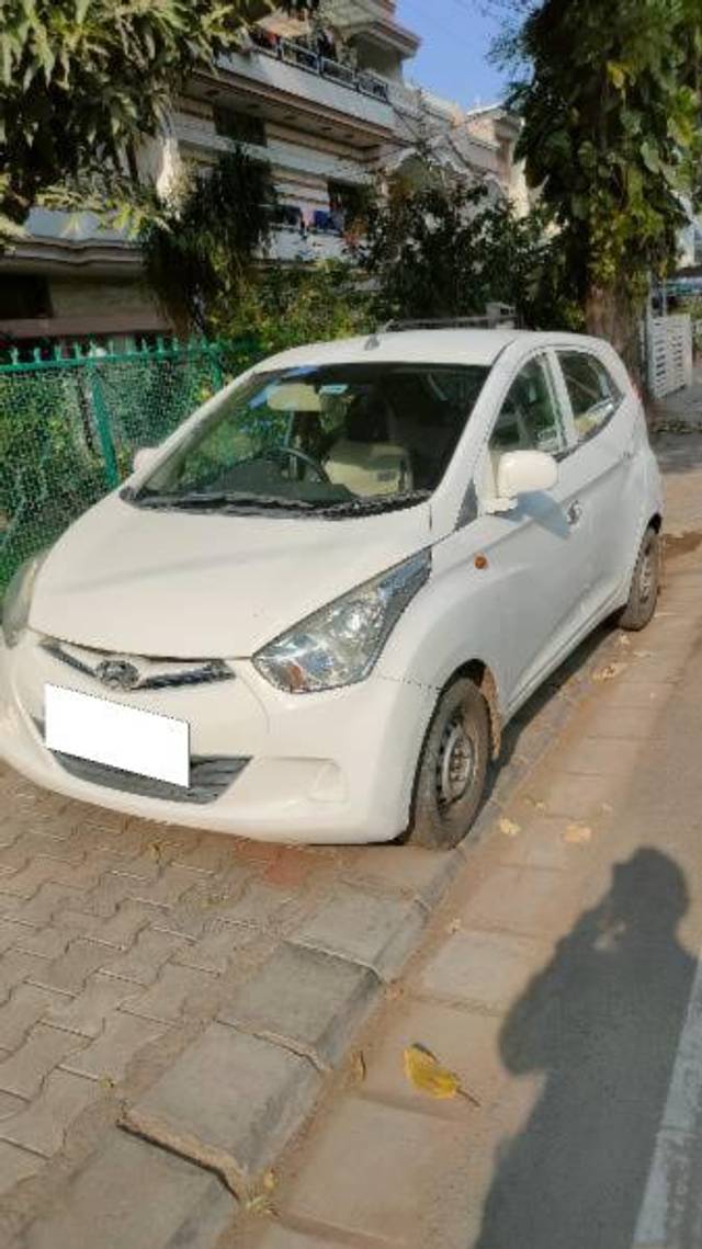 https://images10.gaadi.com/usedcar_image/4336041/original/processed_aa014a49-e01b-441c-a647-07b008130821.jpg?imwidth=6400