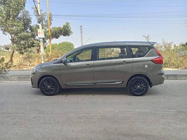 https://images10.gaadi.com/usedcar_image/4336058/original/processed_eb62811d0fbb2f73f99445d136055c66.jpg?imwidth=6402