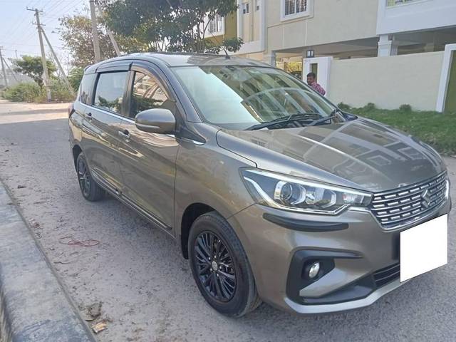 https://images10.gaadi.com/usedcar_image/4336058/original/processed_ee33f99f6992712f4f1c8ac857f37365.jpg?imwidth=6400