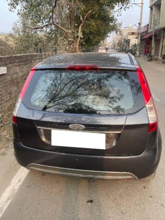 https://images10.gaadi.com/usedcar_image/4336258/original/processed_3302d9a9-9b6a-4375-b880-6b90fa9b872a.jpeg?imwidth=6400