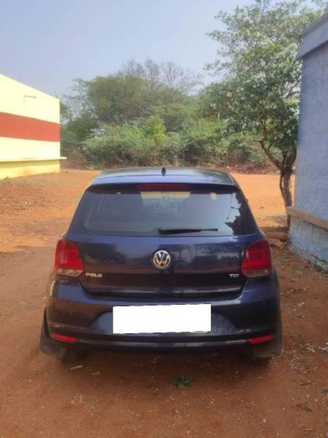 https://images10.gaadi.com/usedcar_image/4336270/original/processed_39365421-2723-4567-8489-e02d99fd6c10.jpg?imwidth=6402