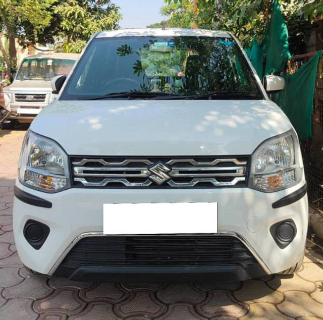 https://images10.gaadi.com/usedcar_image/4336332/original/processed_d0660033-113a-4182-a295-47f8c7ff9db9.png?imwidth=6401