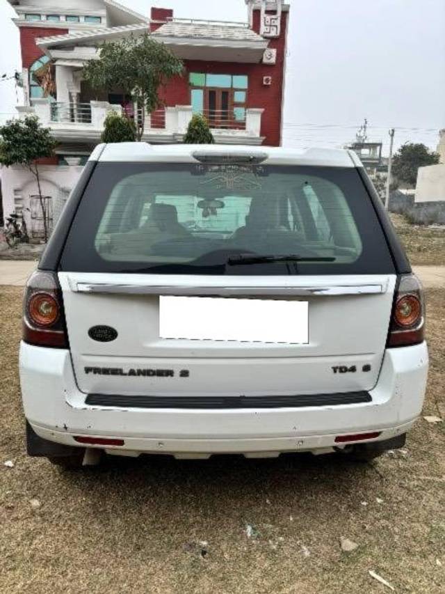 https://images10.gaadi.com/usedcar_image/4336386/original/processed_8a9dbde2-7f4b-47de-b215-b24a1bbfde0a.jpeg?imwidth=6402