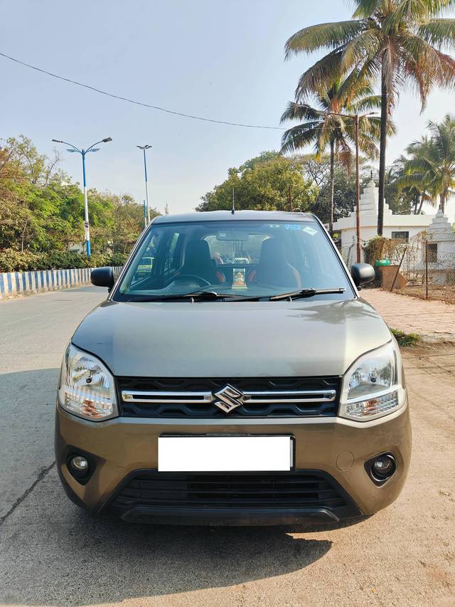 https://images10.gaadi.com/usedcar_image/4336401/original/processed_7c6be64b1bea520ad8292cc871d3a0f6.jpg?imwidth=6400