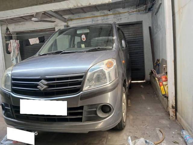 https://images10.gaadi.com/usedcar_image/4336437/original/processed_8173209d-17d8-4c5e-9cfa-d5cfc6366940.jpg?imwidth=6402