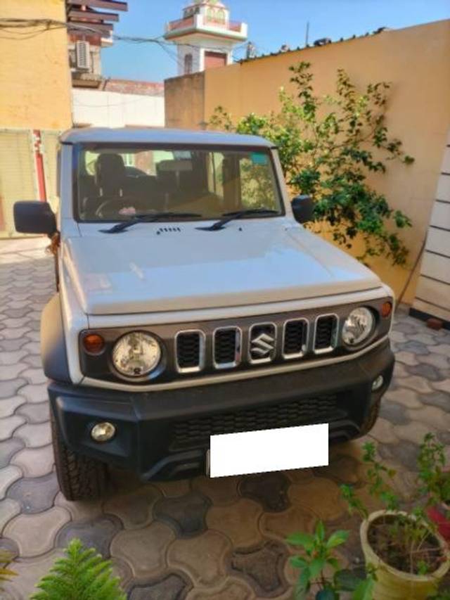 https://images10.gaadi.com/usedcar_image/4336457/original/processed_18bec5ce-c40a-4fe6-94f0-90b8aec9b8f3.jpg?imwidth=6400